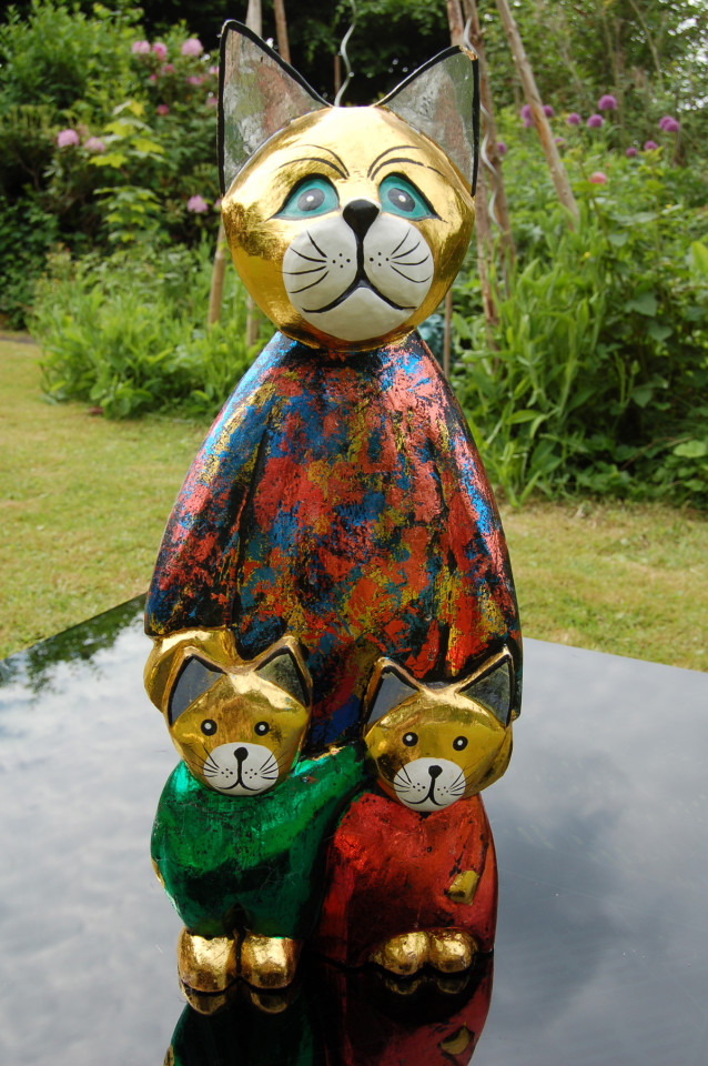 Bunte Katzenfamilie on Sale