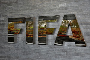 Das FIFA-Hauptquartier in Zürich strahlt die Macht dund die Millionen der Sportfunktionäre aus. The FIFA-Headquarter in Zürich reflects power and money involved in the big sport-business